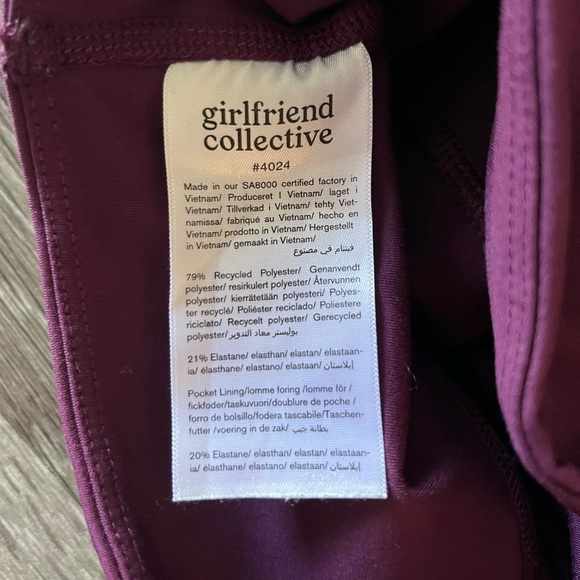 Girlfriend Collective Compressive 3/4” Pocket Legging - Picture 6 of 6